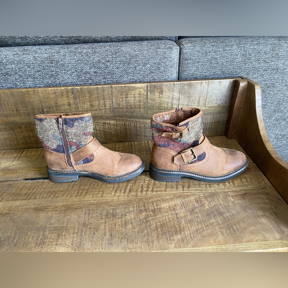 Short multicolor boot - Picture 2 of 2